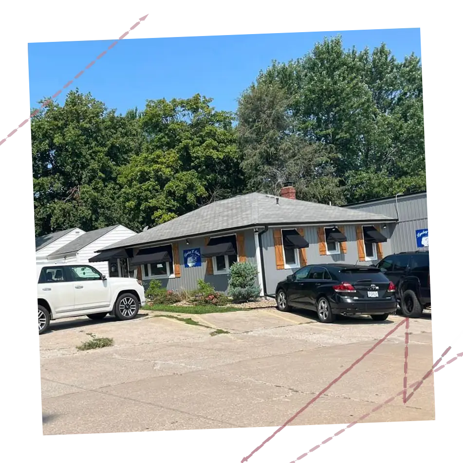 Lyndsay L. Salon storefront in St. Joseph, MO